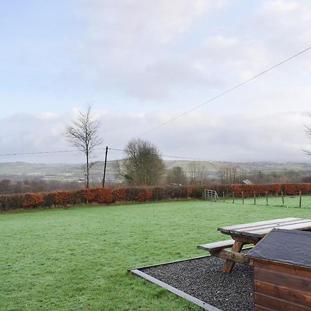 The Plucking Barn Villa Llanwenog Exterior photo